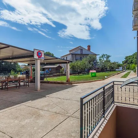 5 Bedroom Awesome In 펜션 *